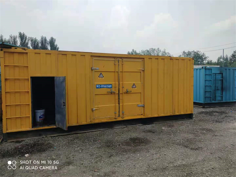 博望200KW柴油发电机组需要配备什么型号的电缆线？