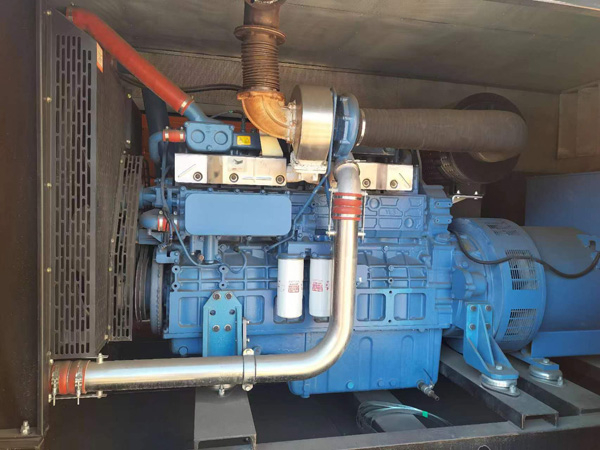 博望柴油发电机组一般有几种电压输出？