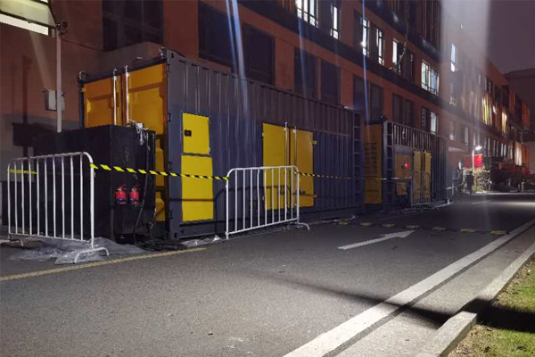 博望柴油发电机组的输出电压是如何调节的？