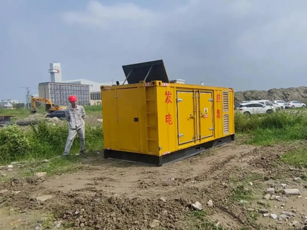 博望200KW柴油发电机机组每小时的油耗量受哪些因素影响？