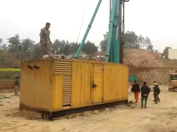 博望如何判断水冷式机油散热器密封件是否需要更换？